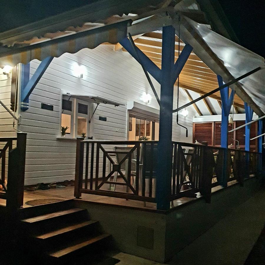 Deux Chambres Et Deux Salles De Bain Dans La Maison De Michelle L'Amirade Grande Anse  Екстериор снимка